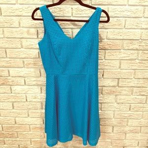 Beautiful teal blue size 4 fit and flare dress 👗